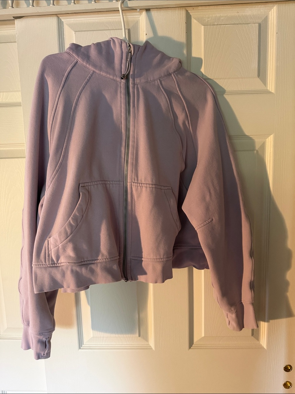 Lululemon
Scuba Oversized Full Zip Hoodie